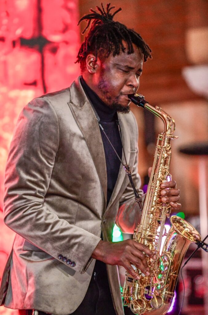 04d12406 adcd 4d6a 991c ae096a8076bb